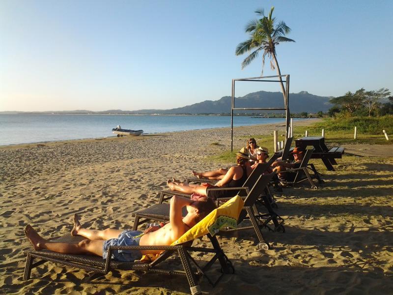 Travellers Beach Resort Nadi Extérieur photo