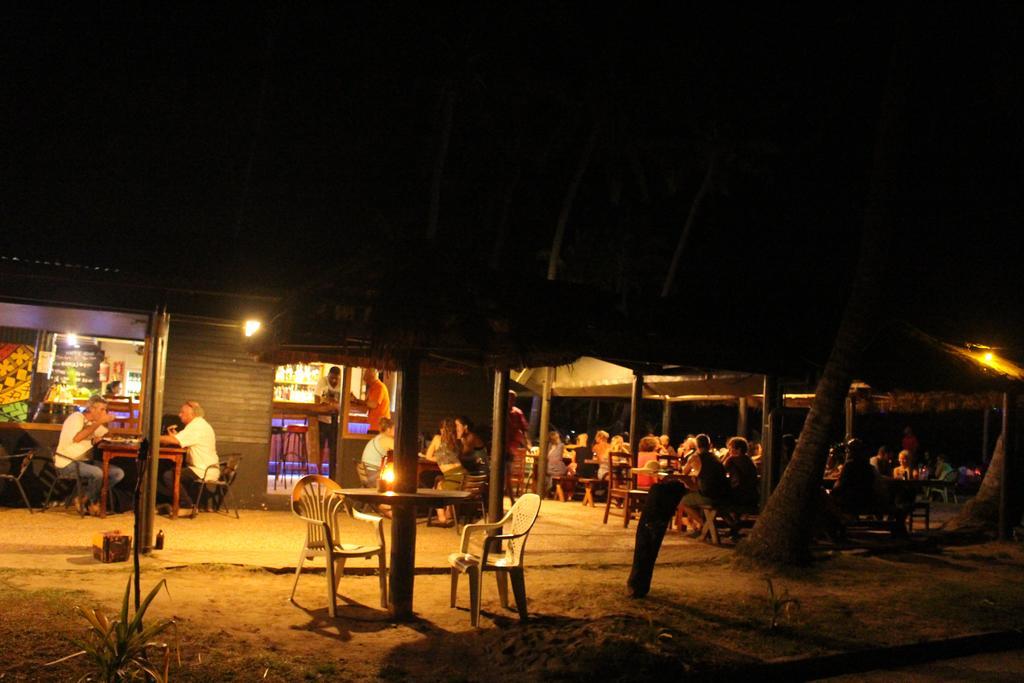 Travellers Beach Resort Nadi Extérieur photo