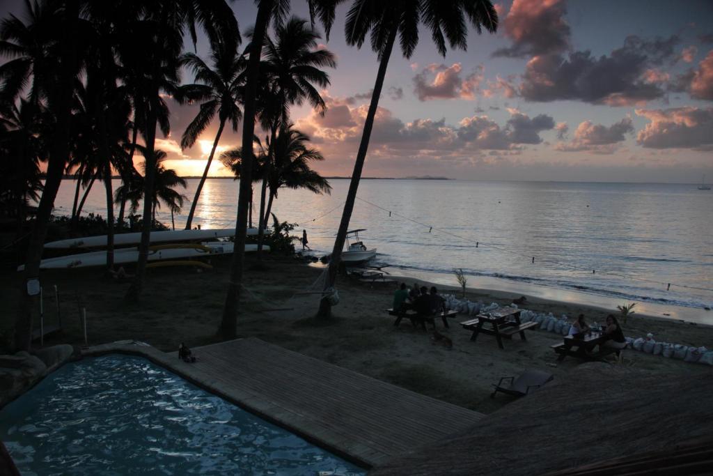 Travellers Beach Resort Nadi Extérieur photo